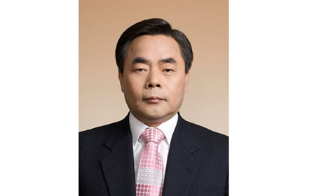 The KT&G CEO Candidate Recommendation Committee finally chose the current CEO Min Young-jin (54) as the next CEO candidate for a three-year term in office