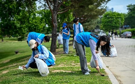 Areum Deuri Picnic' Volunteer Activity On-Site Photo