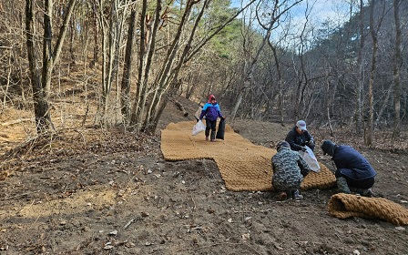 The picture shows the restoration site of the ‘JangguMegi Wetland’ in Yeongyang County, Gyeongbuk.